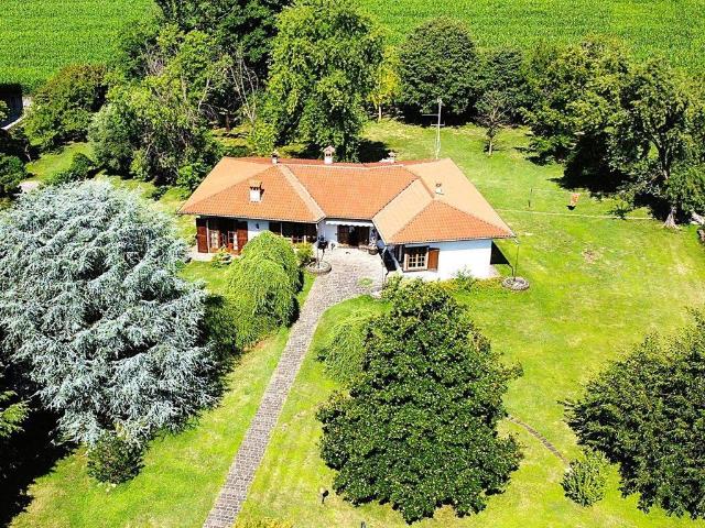 Villa in vendita a Palazzolo sull'Oglio BS