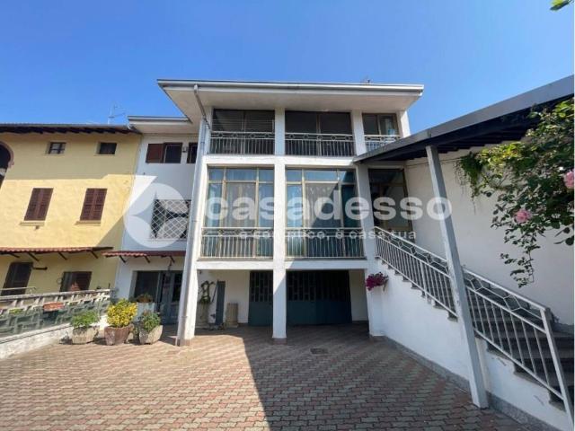 Villa in vendita a Palazzolo Vercellese VC