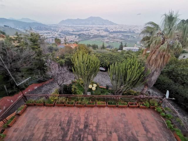Villa in vendita a Palermo