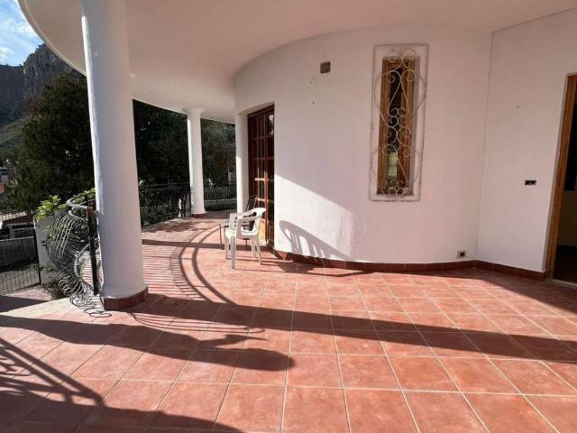 Villa in vendita a Palermo PA