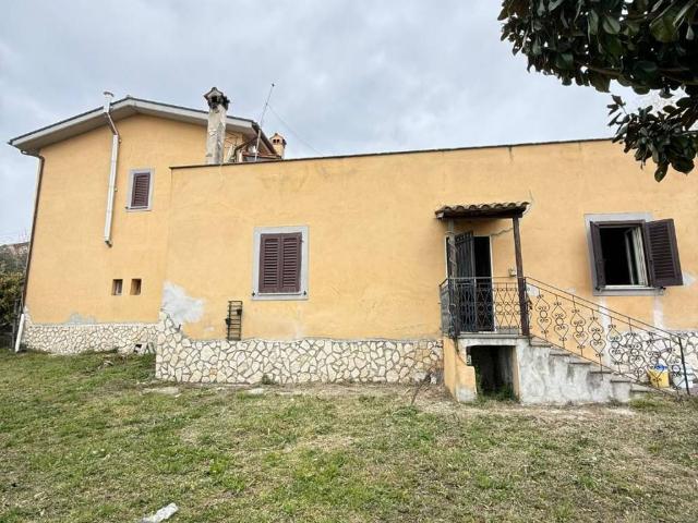 Villa in vendita a Paliano FR