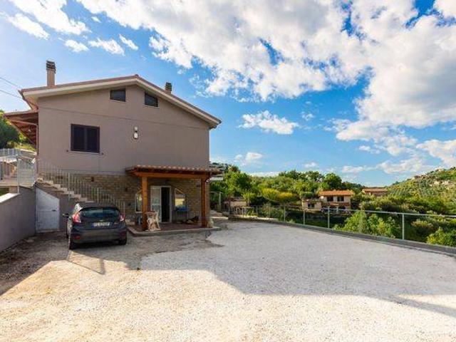 Villa in vendita a Paliano FR