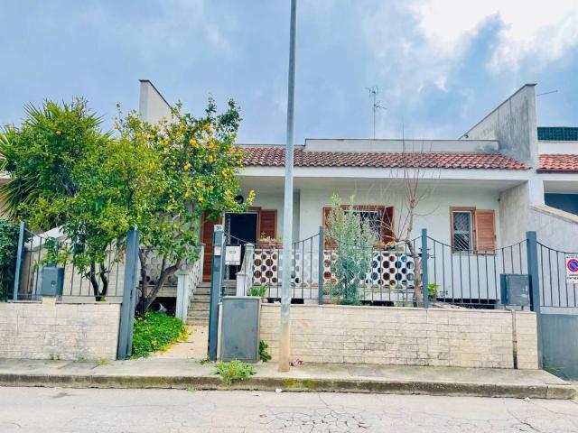 Villa in vendita a Palo del Colle BA