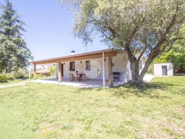 Villa in vendita a Palombara Sabina RM