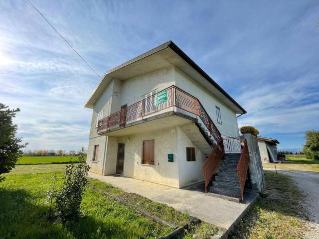 Villa in vendita a Palmanova UD