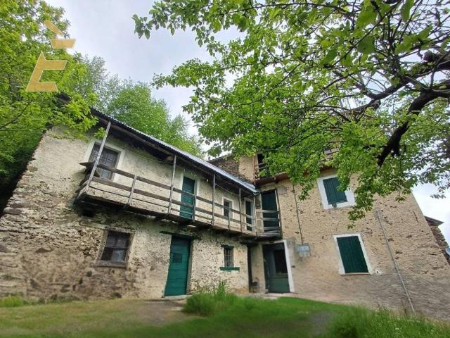 Villa in vendita a Pamparato CN