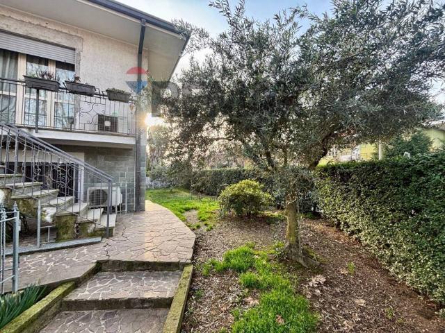 Villa in vendita a Parabiago MI