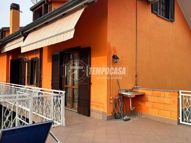 Villa in vendita a Parabiago MI