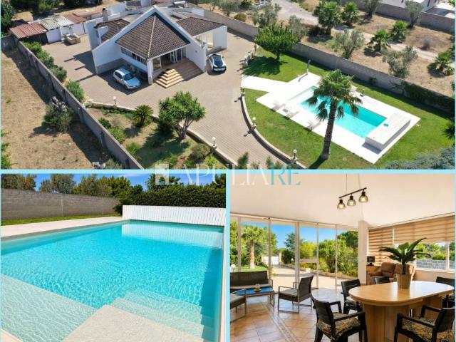 Villa in vendita a Parabita LE