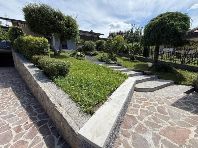 Villa in vendita a Paratico BS