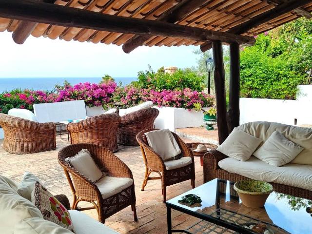 Villa in vendita a Parghelia VV