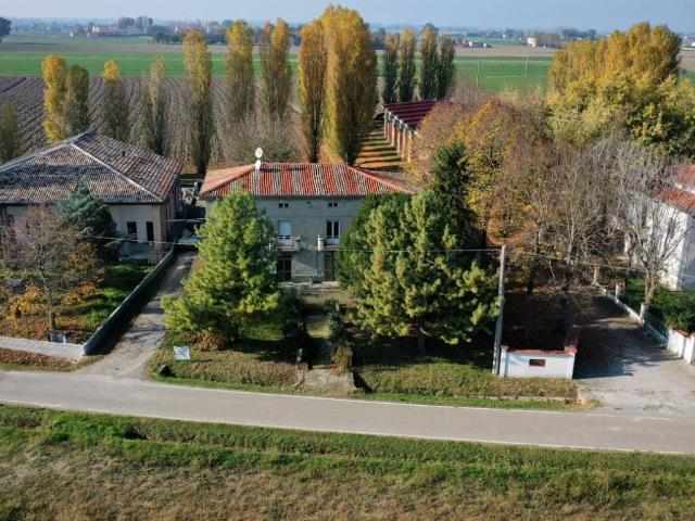 Villa in vendita a Parma PR