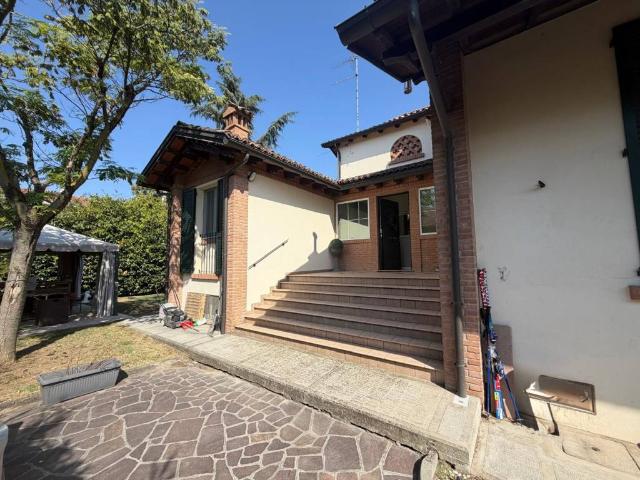 Villa in vendita a Parma PR