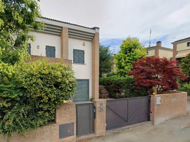 Villa in vendita a Parma PR