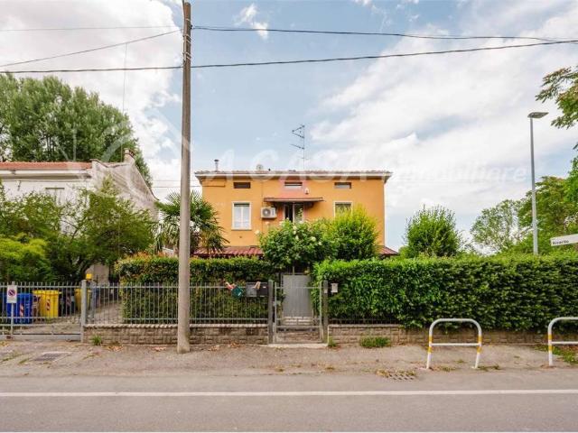 Villa in vendita a Parma PR