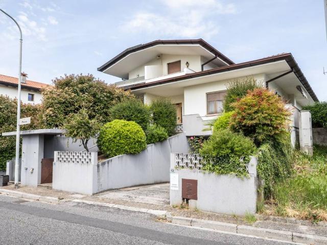 Villa in vendita a Pasian di Prato UD