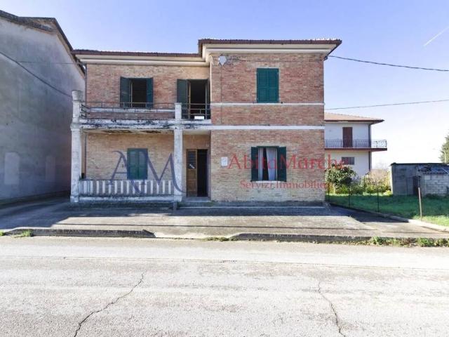 Villa in vendita a Petritoli FM