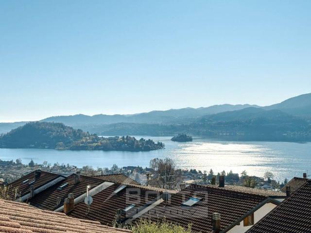 Villa in vendita a Pettenasco NO