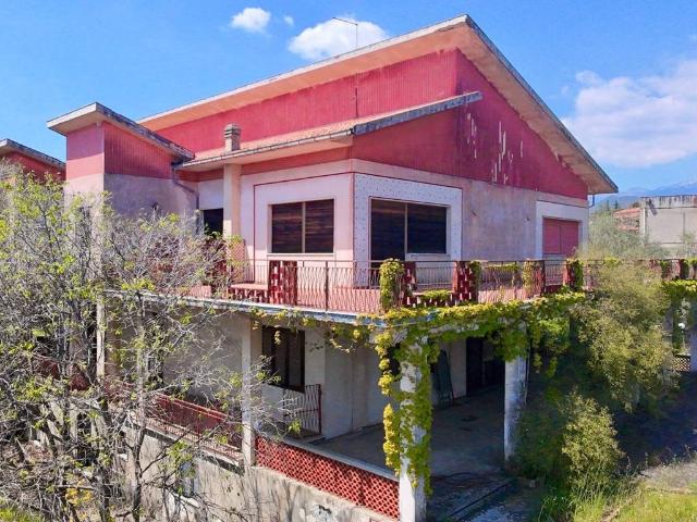 Villa in vendita a Pedara CT