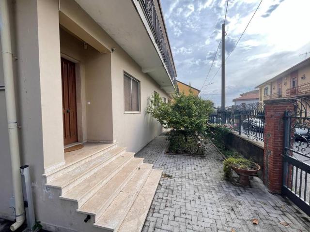 Villa in vendita a Pedara CT