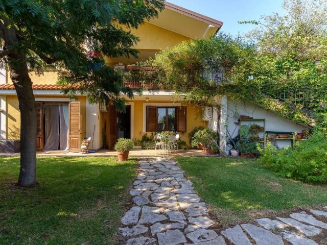 Villa in vendita a Pedara CT