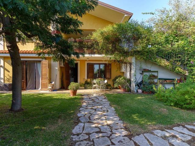 Villa in vendita a Pedara