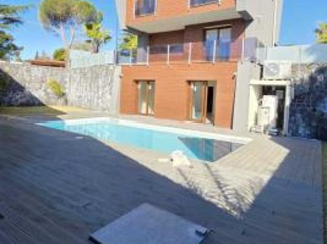 Villa in vendita a Pedara