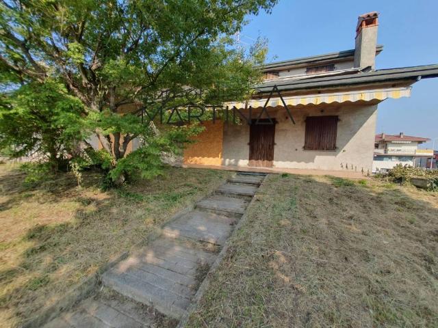 Villa in vendita a Pedrengo BG