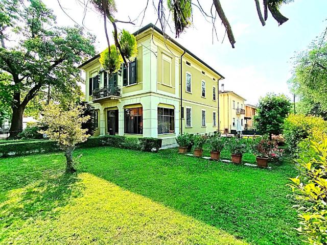 Villa in vendita a Pegognaga MN