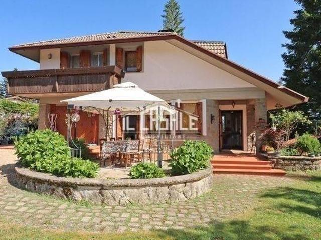 Villa in vendita a Pelago FI