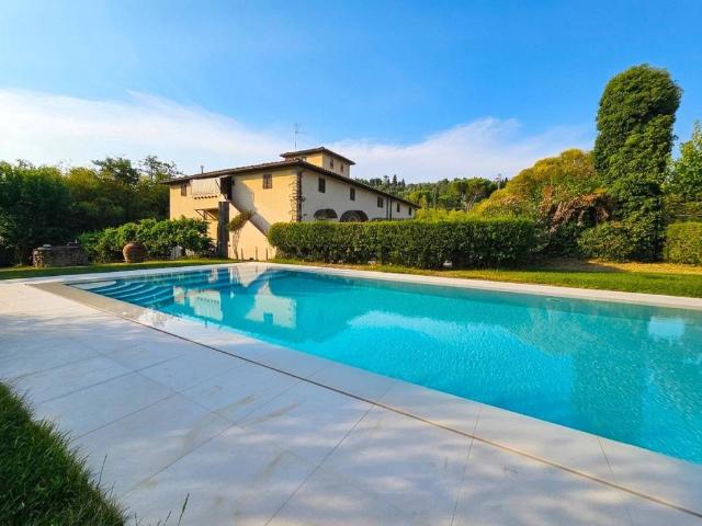 Villa in vendita a Pelago FI