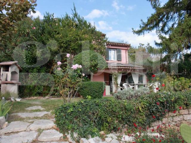 Villa in vendita a Penna In Teverina