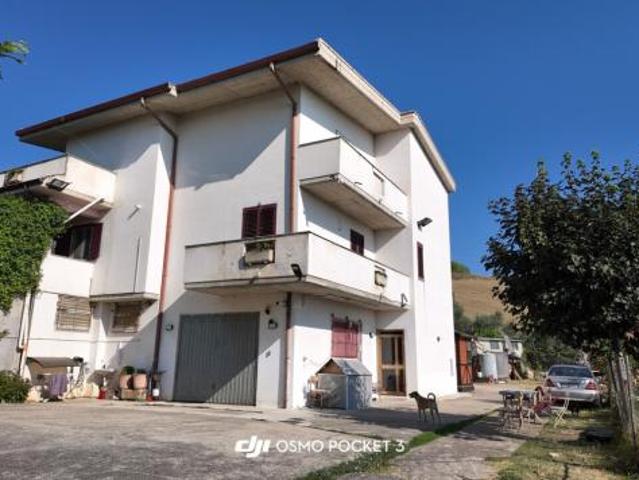 Villa in vendita a Penne