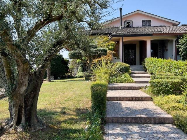 Villa in vendita a Pernumia PD