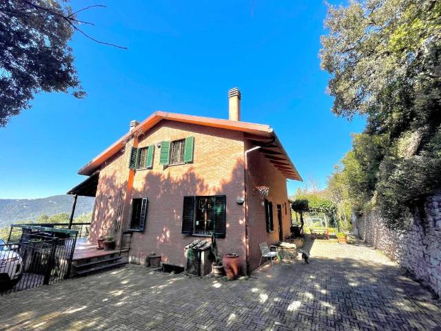 Villa in vendita a Perugia PG