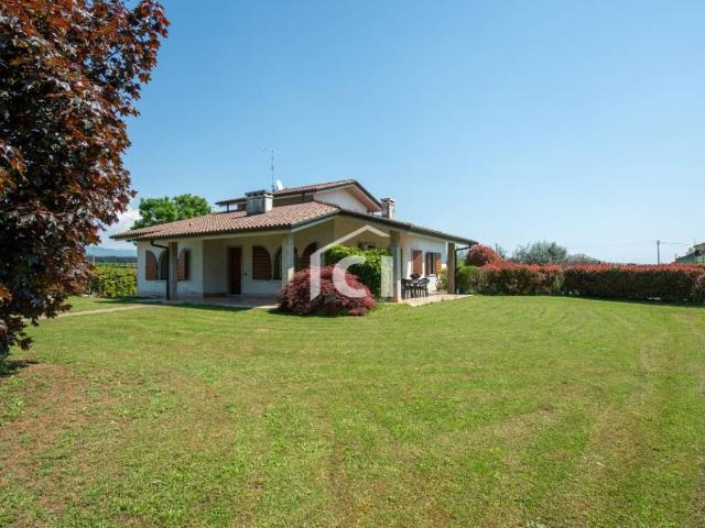 Villa in vendita a Pescantina VR