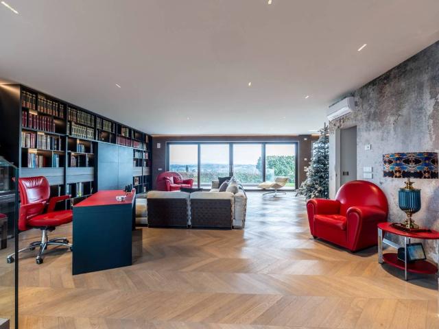 Villa in vendita a Peschiera del Garda VR