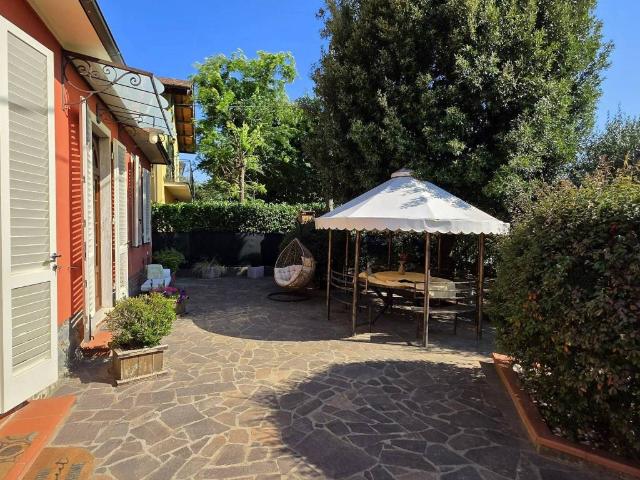 Villa in vendita a Pescia PT