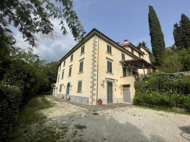 Villa in vendita a Pescia PT