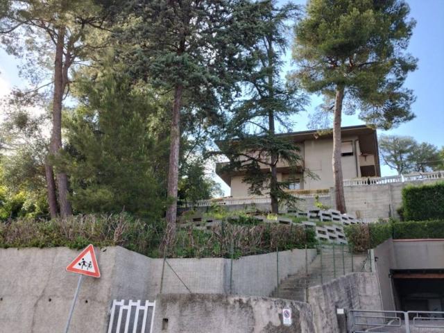 Villa in vendita a Pesaro PU