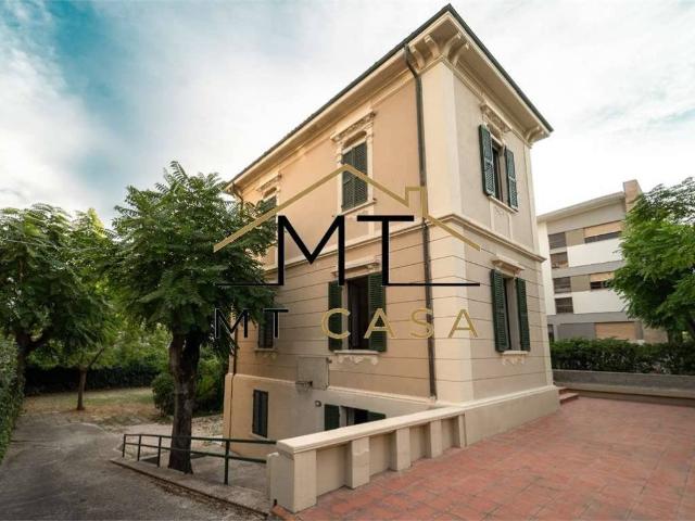 Villa in vendita a Pesaro PU