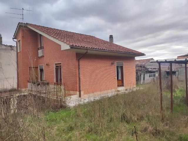 Villa in vendita a Pizzoli AQ