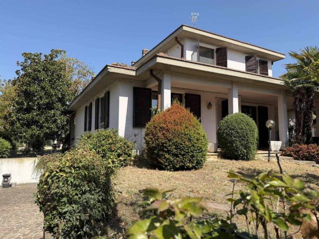 Villa in vendita a Piacenza PC