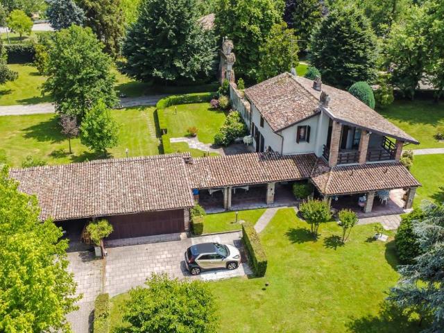 Villa in vendita a Piacenza PC