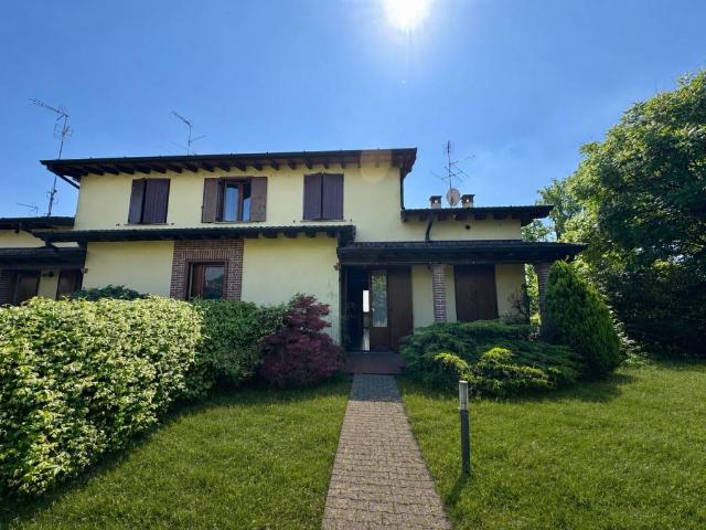 Villa in vendita a Piadena Drizzona CR