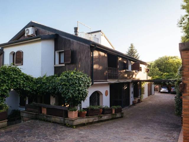 Villa in vendita a Piancastagnaio SI
