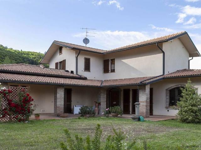 Villa in vendita a Piancastagnaio SI