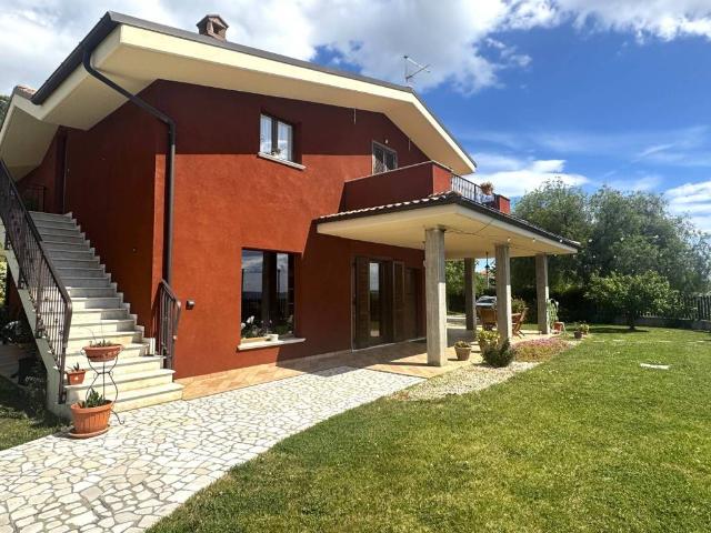 Villa in vendita a Pianella PE