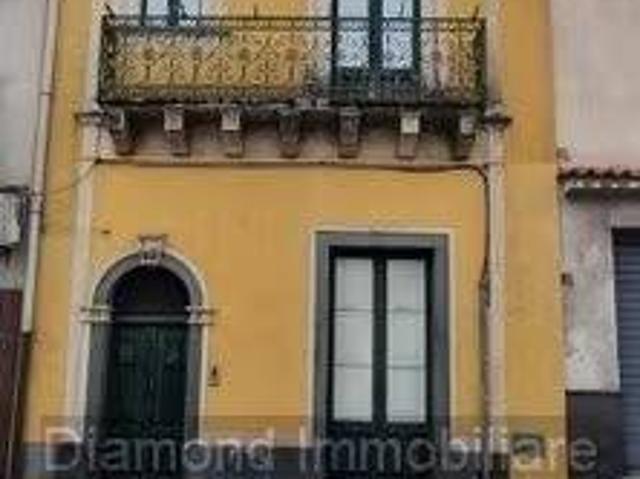 Villa in vendita a Piedimonte Etneo CT