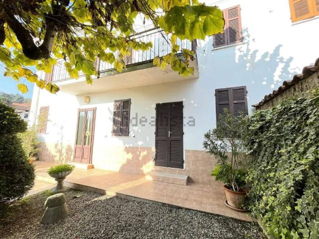 Villa in vendita a Pietra Marazzi AL